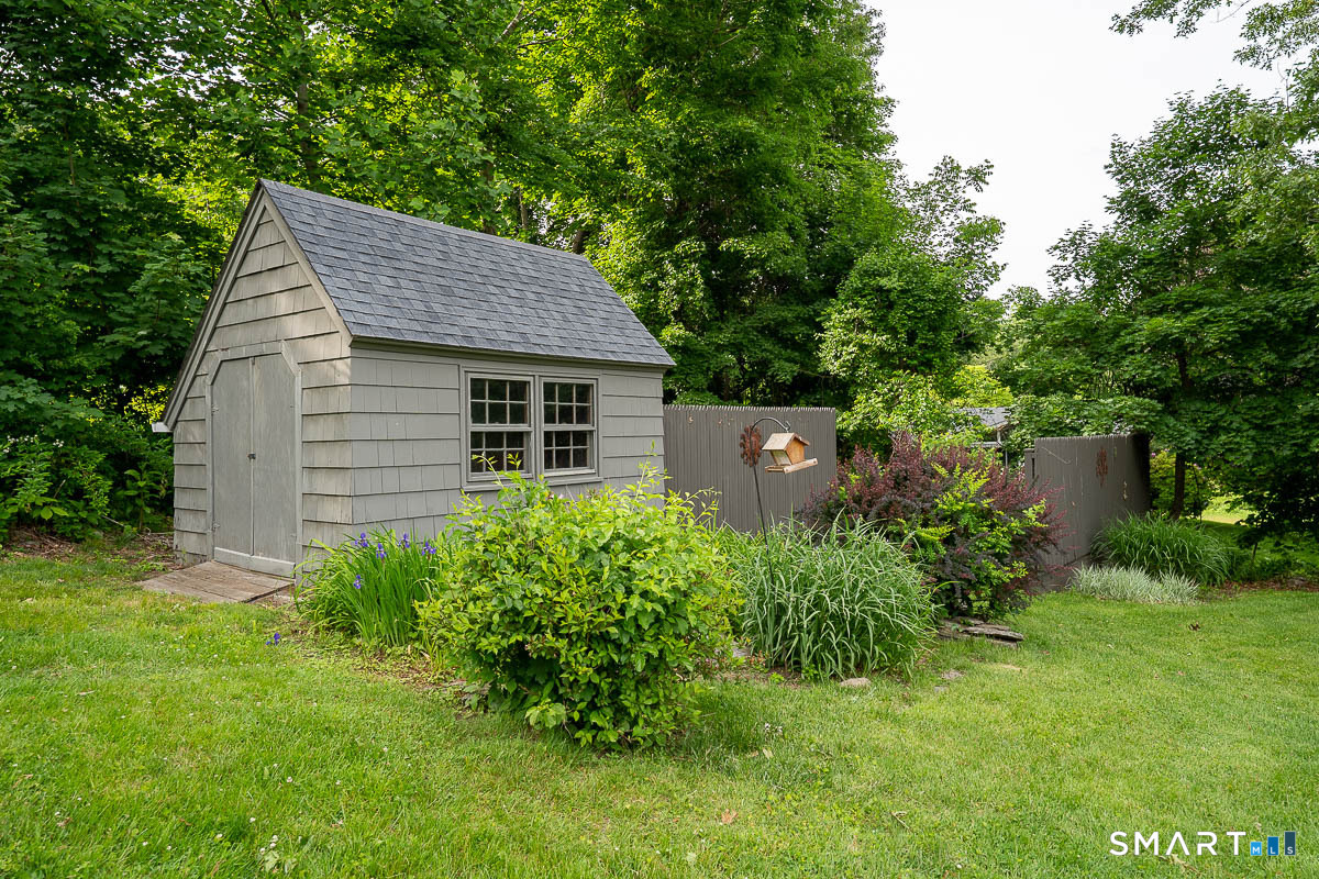 32 Lornadale Drive Norwich CT 06360