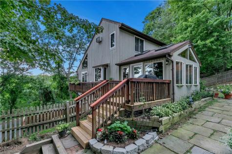 3 Topledge Road Redding CT 06896