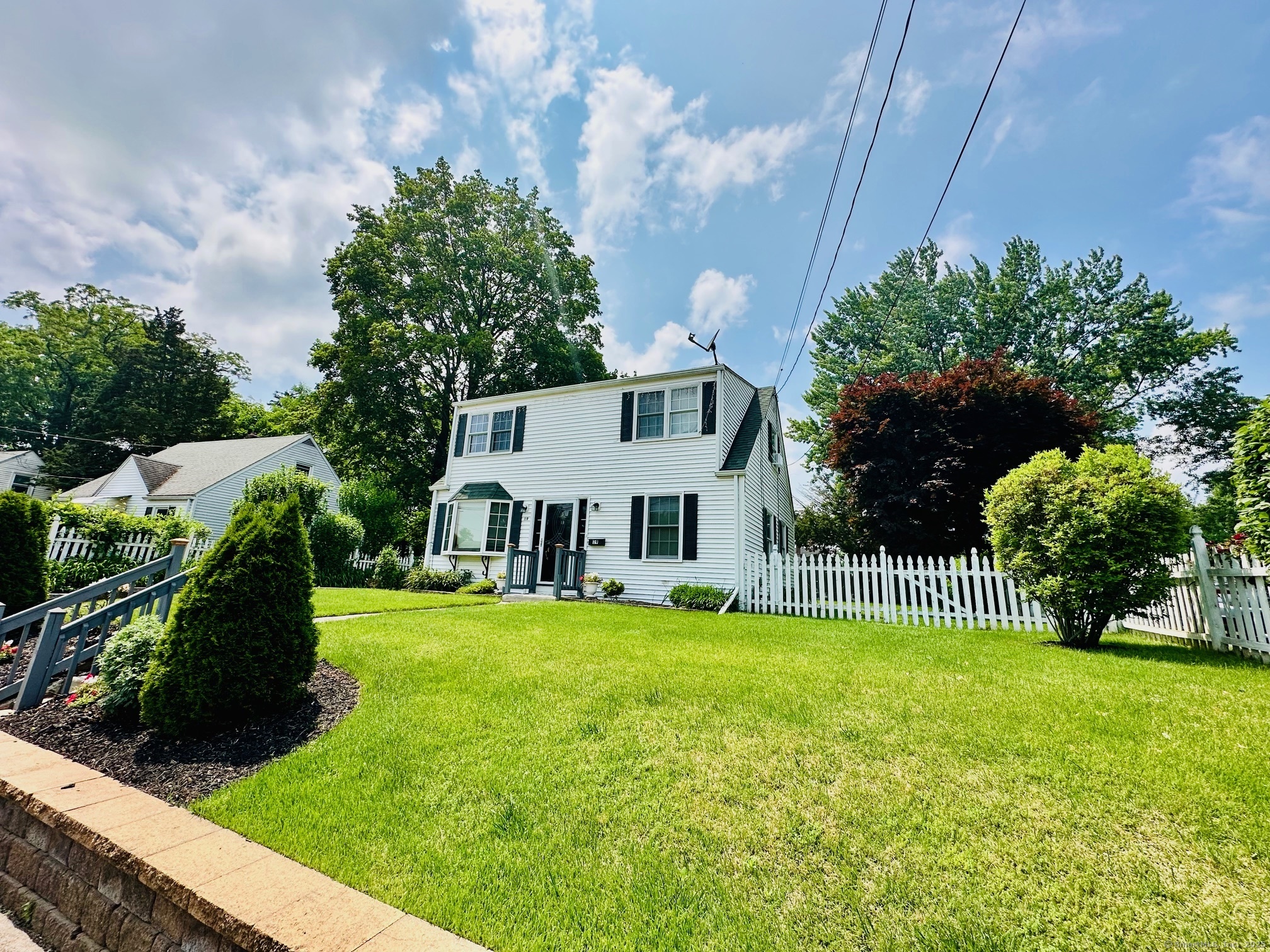 19 Nassau Circle East Hartford CT 06118