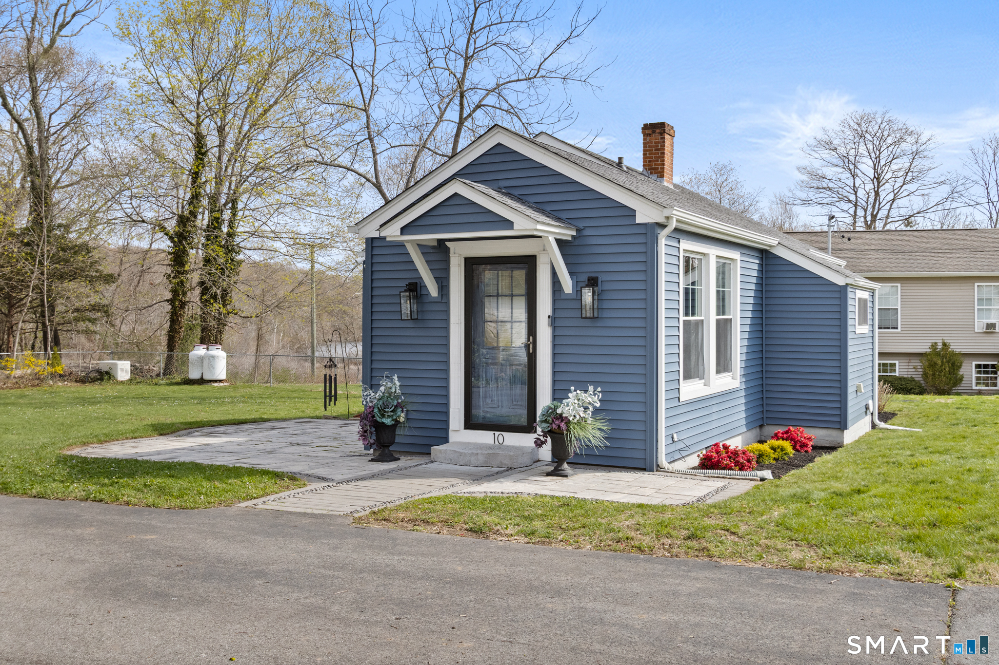 10 Pattagansett Court East Lyme CT 06357
