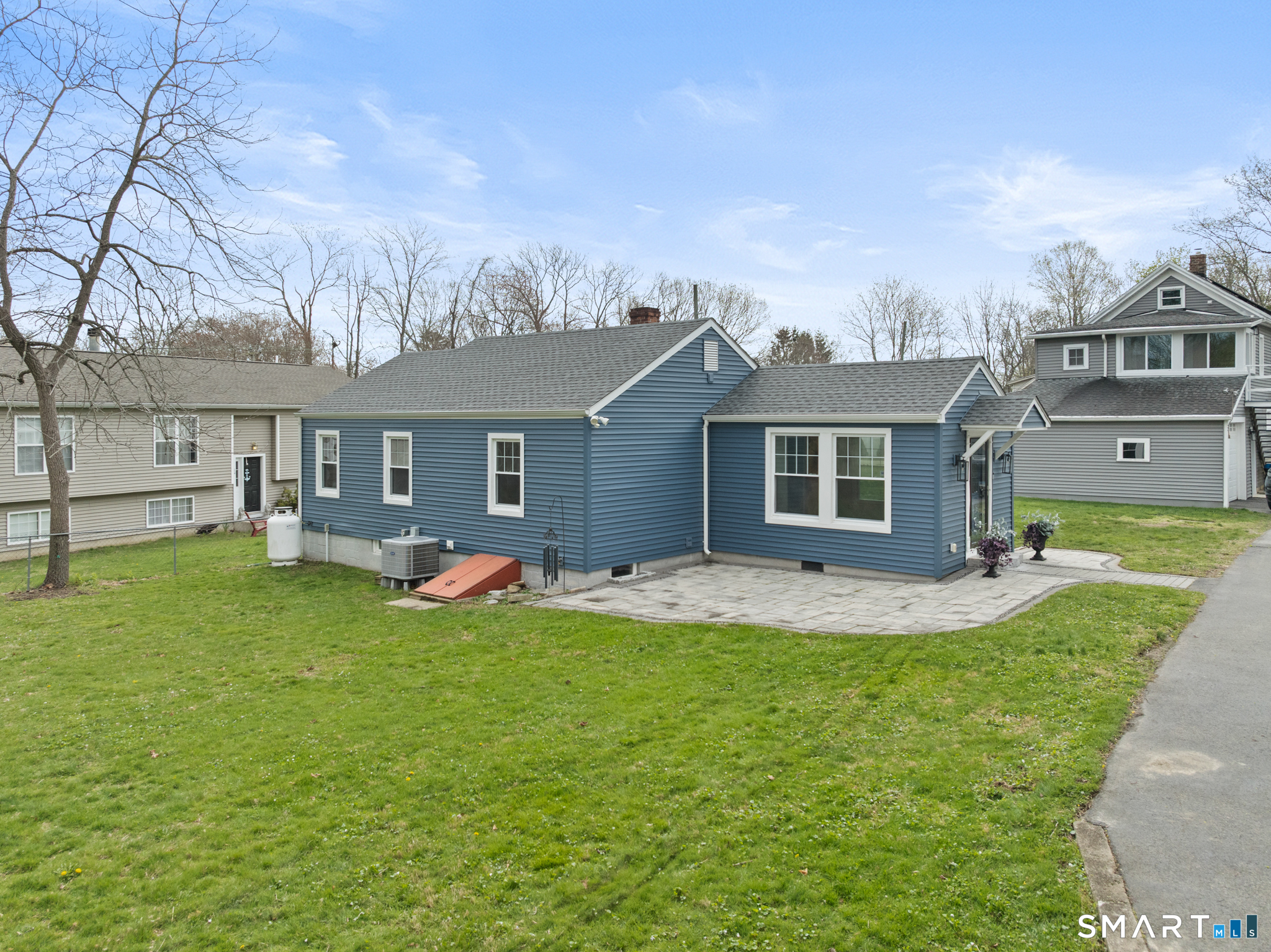 10 Pattagansett Court East Lyme CT 06357