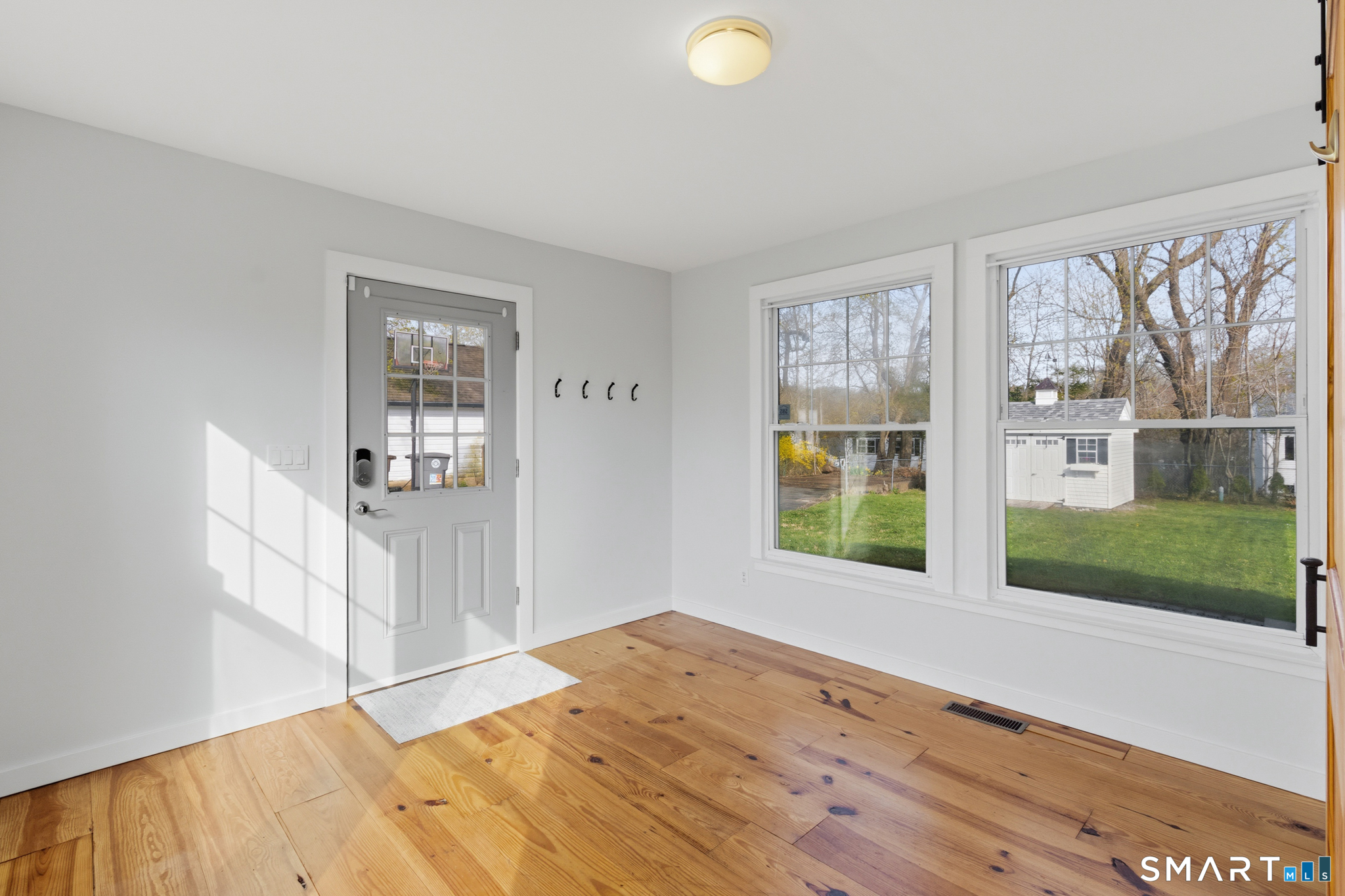 10 Pattagansett Court East Lyme CT 06357