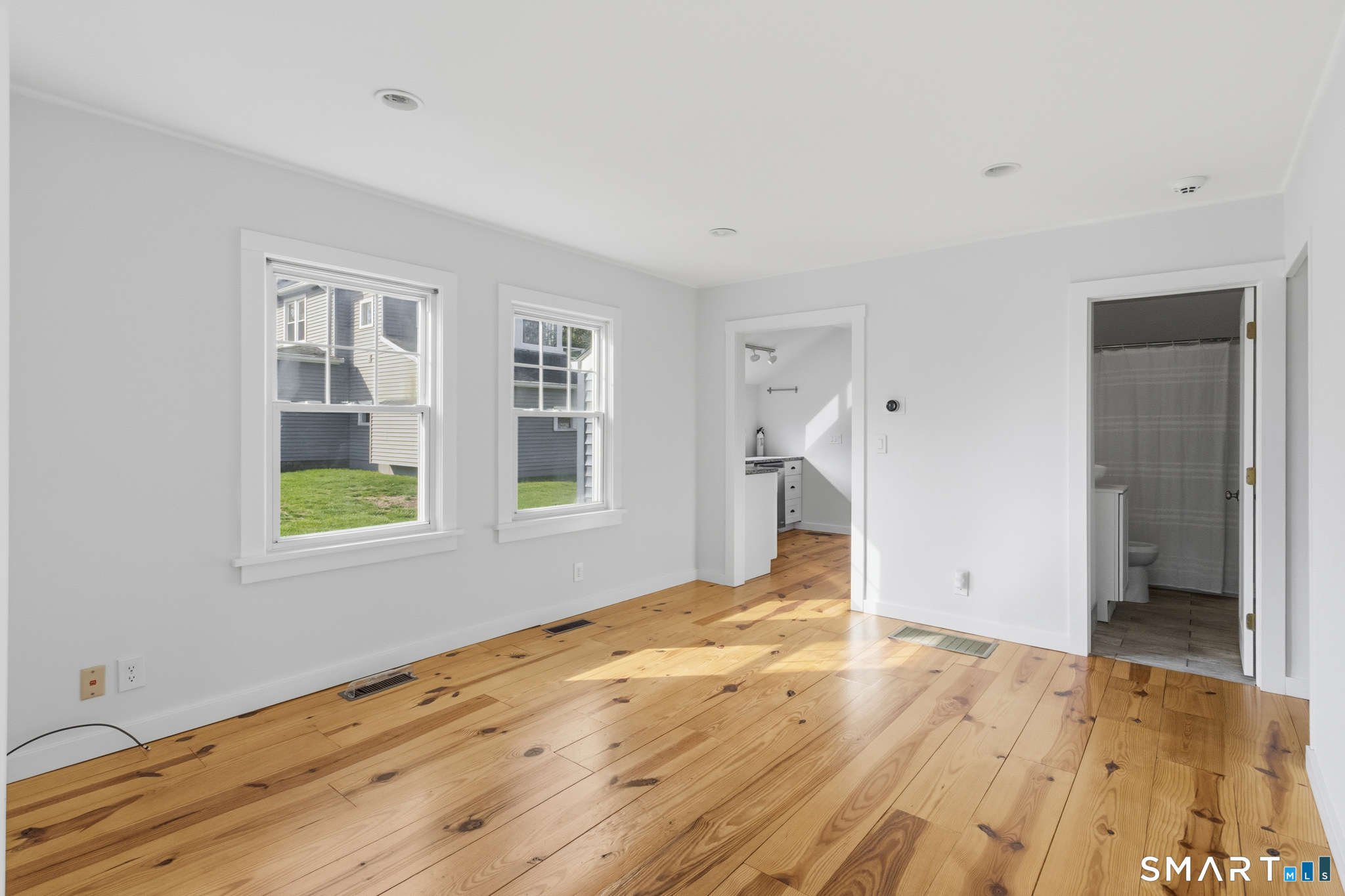 10 Pattagansett Court East Lyme CT 06357