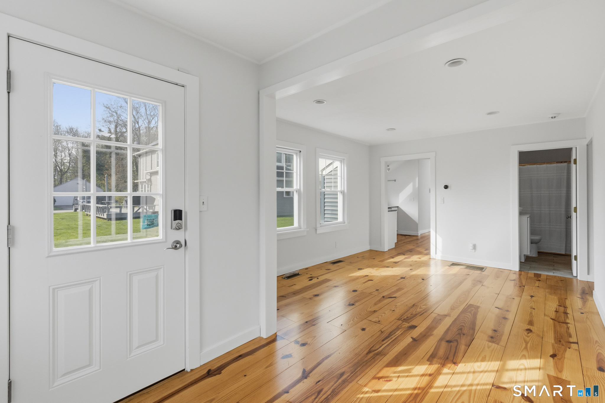 10 Pattagansett Court East Lyme CT 06357