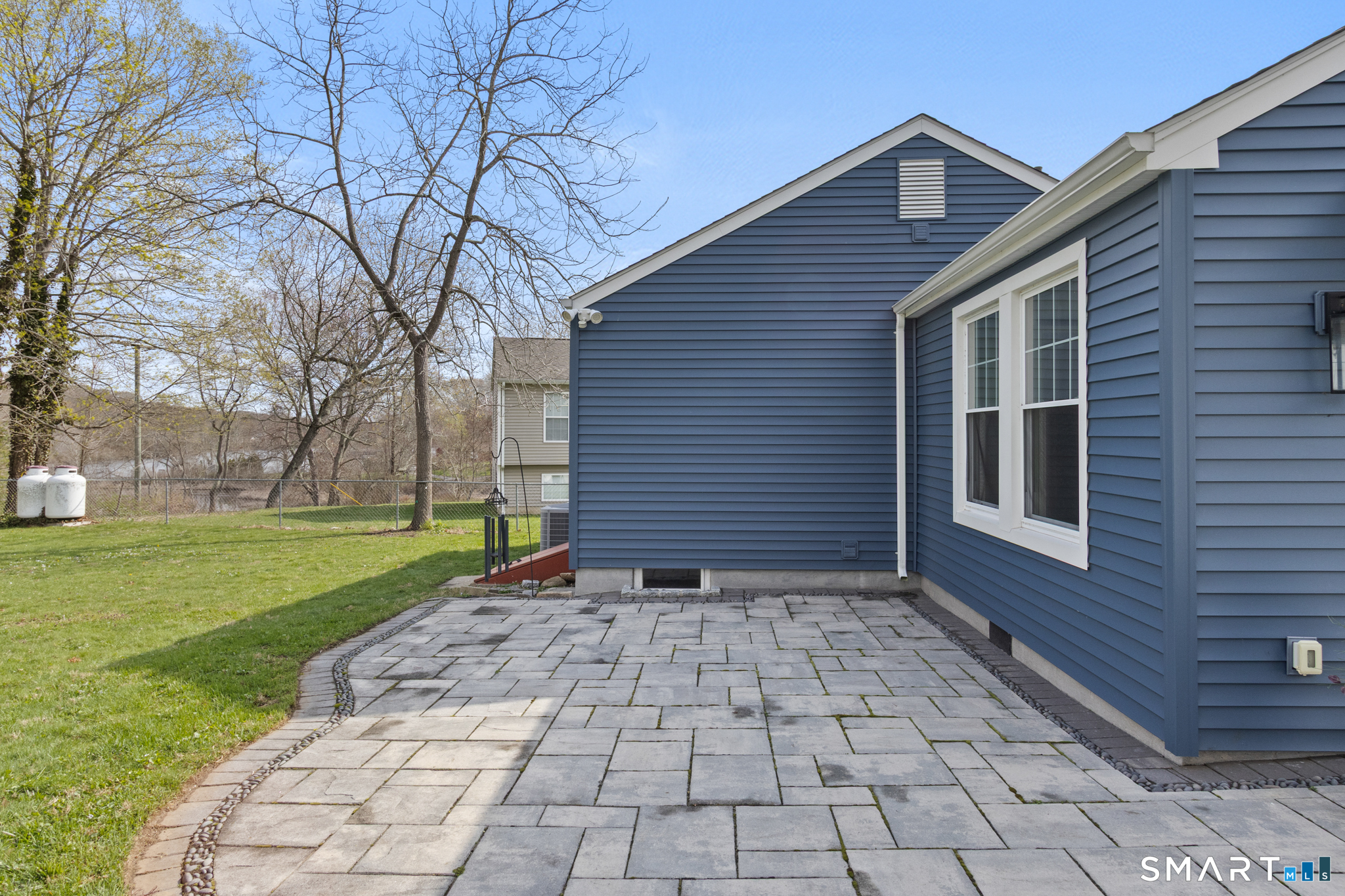10 Pattagansett Court East Lyme CT 06357