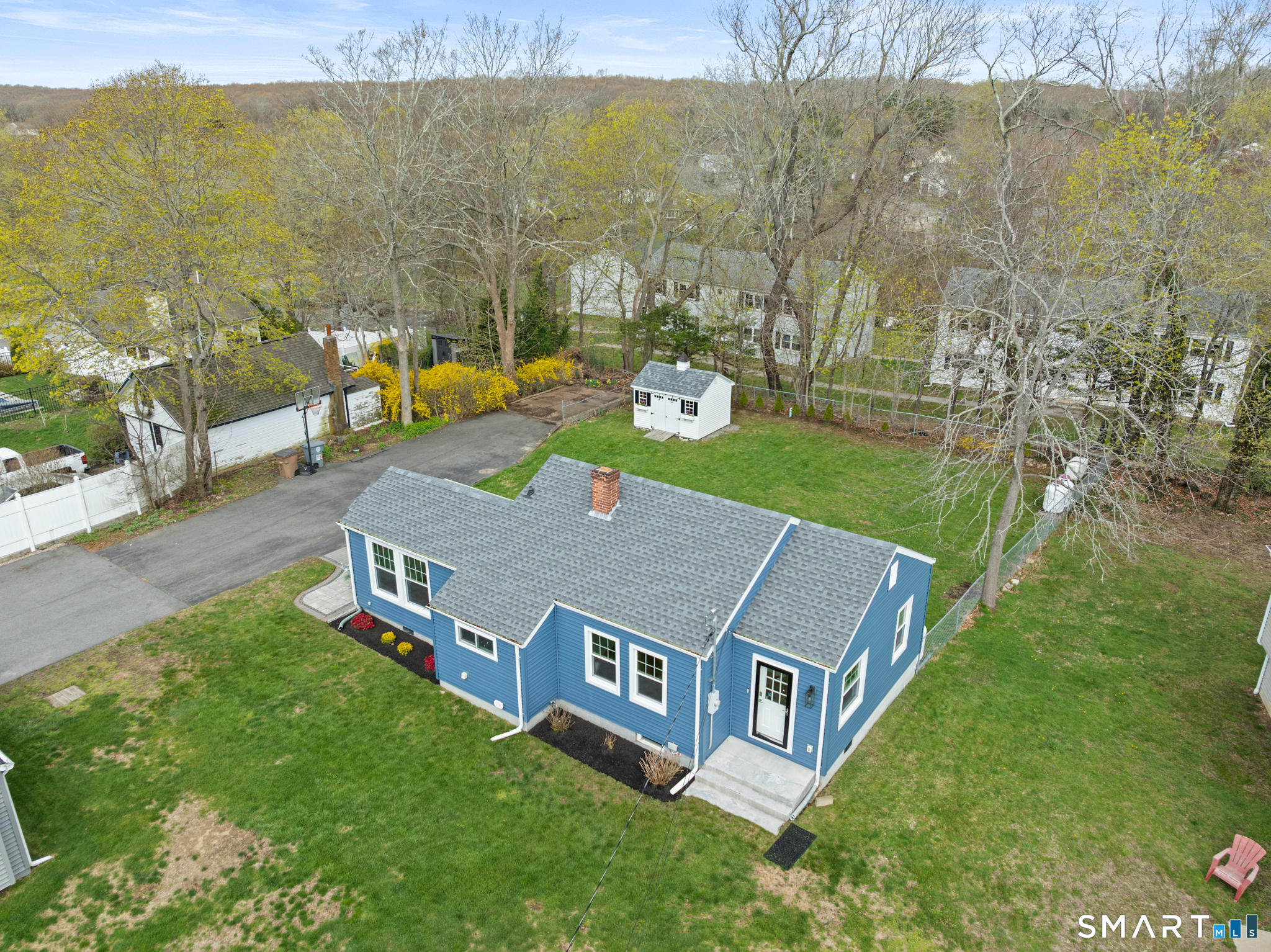 10 Pattagansett Court East Lyme CT 06357