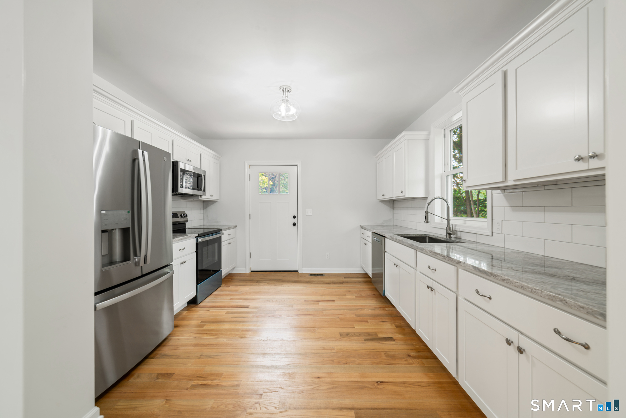 38 Charter Oak Avenue East Haven CT 06512