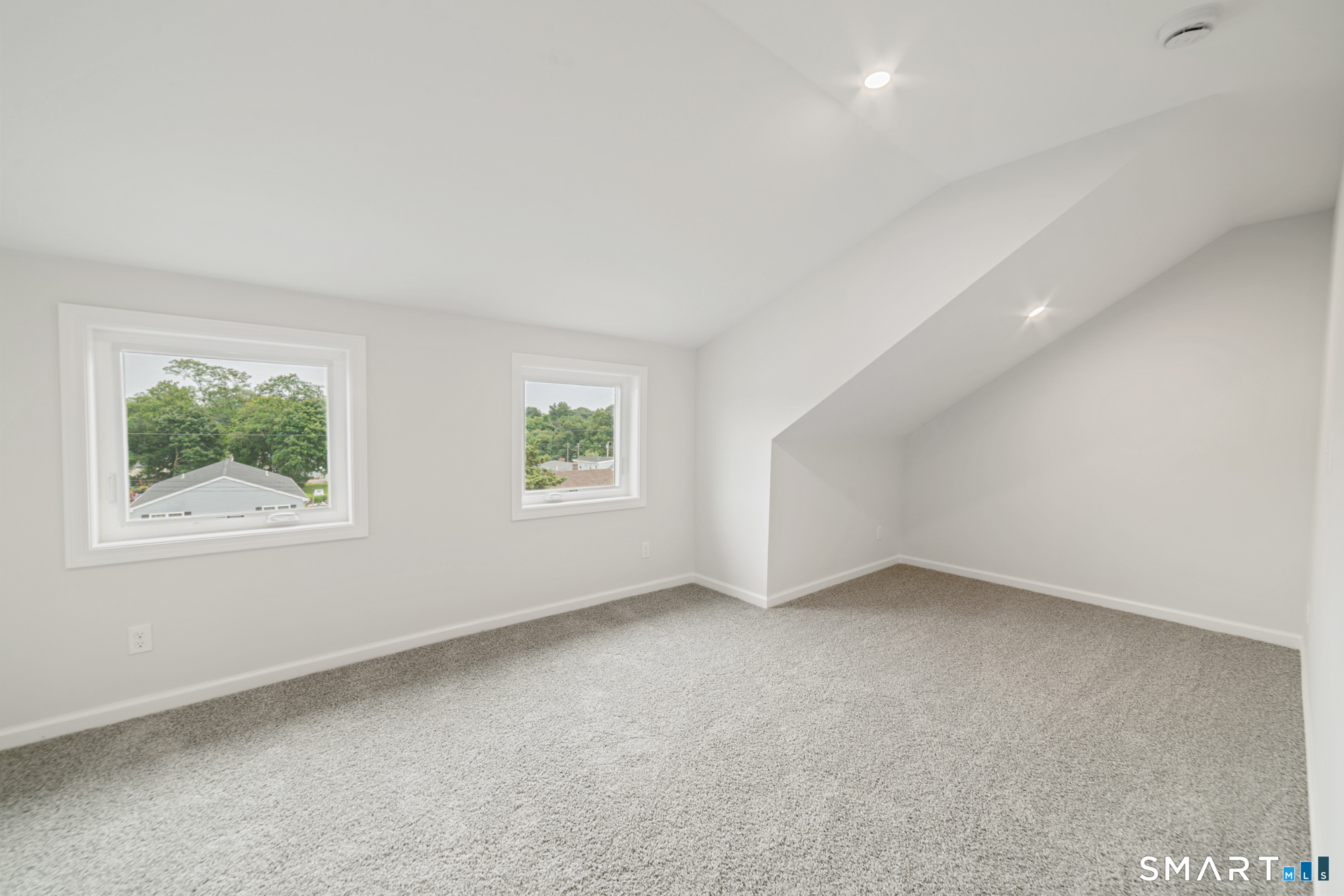 38 Charter Oak Avenue East Haven CT 06512