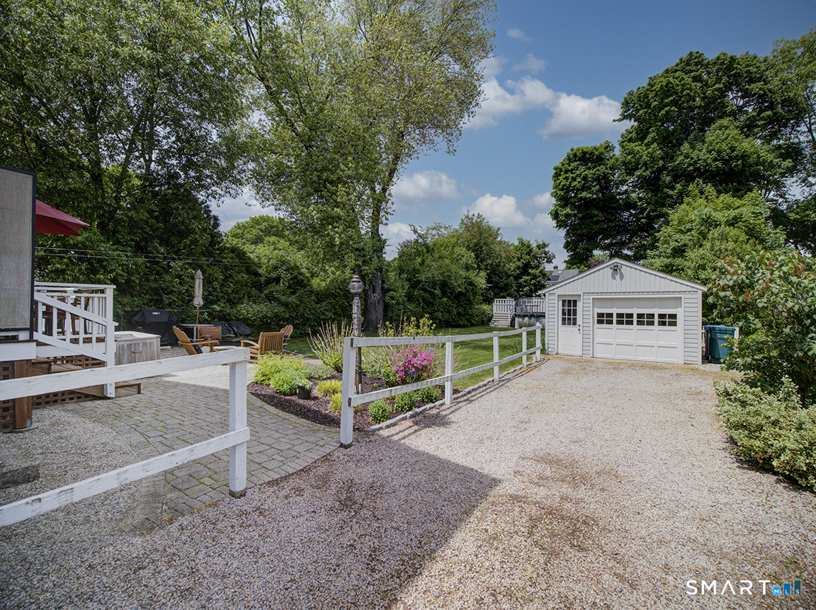 2864 Old Dixwell Avenue Hamden CT 06518
