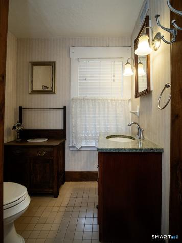 2864 Old Dixwell Avenue Hamden CT 06518