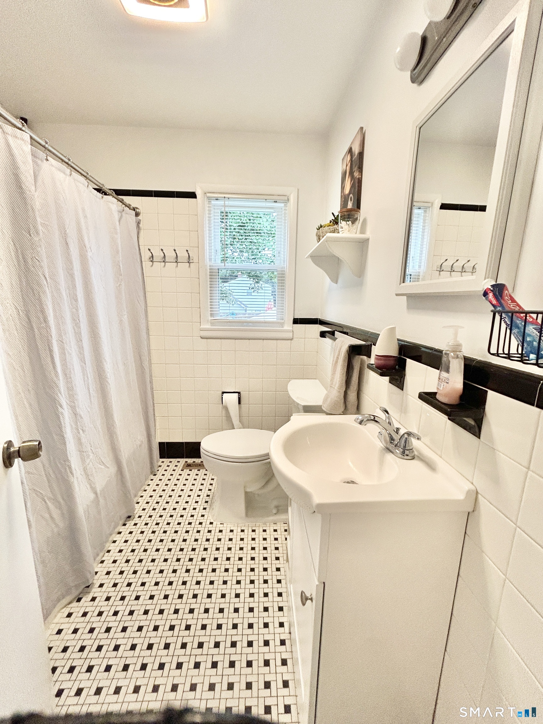 13 Hemlock Drive Ansonia CT 06401