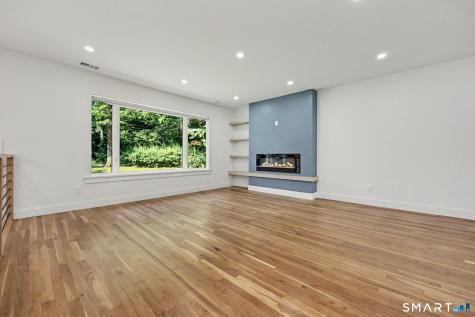 8 Live Oak Road Norwalk CT 06851