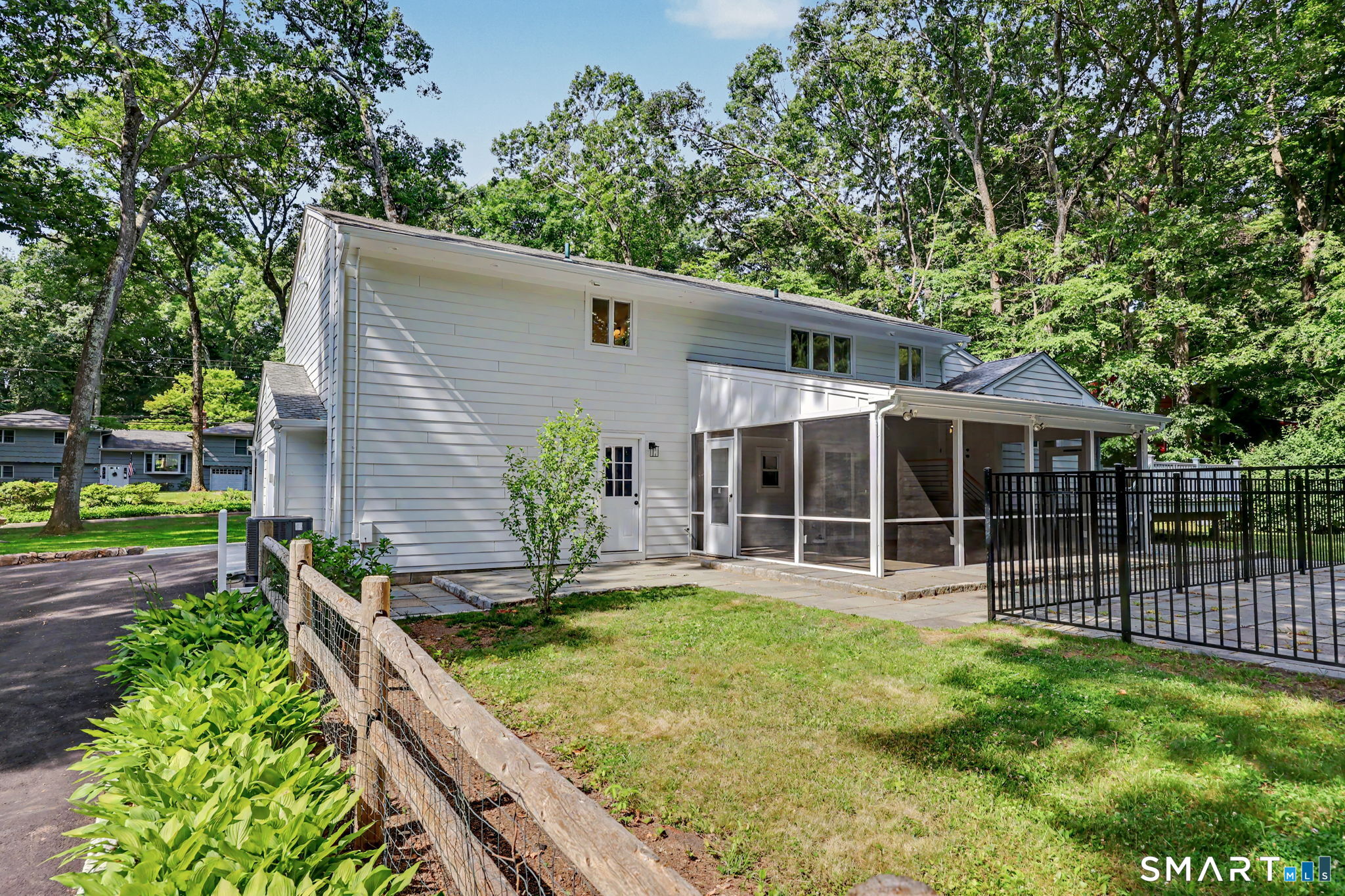 8 Live Oak Road Norwalk CT 06851