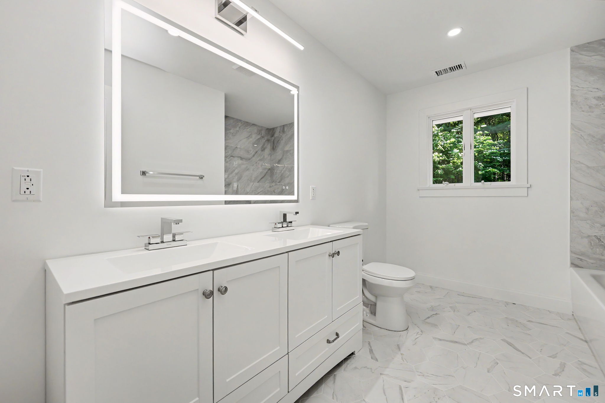 8 Live Oak Road Norwalk CT 06851