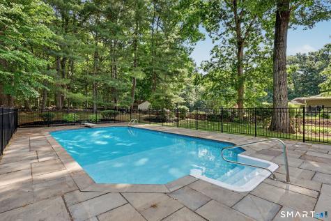 8 Live Oak Road Norwalk CT 06851