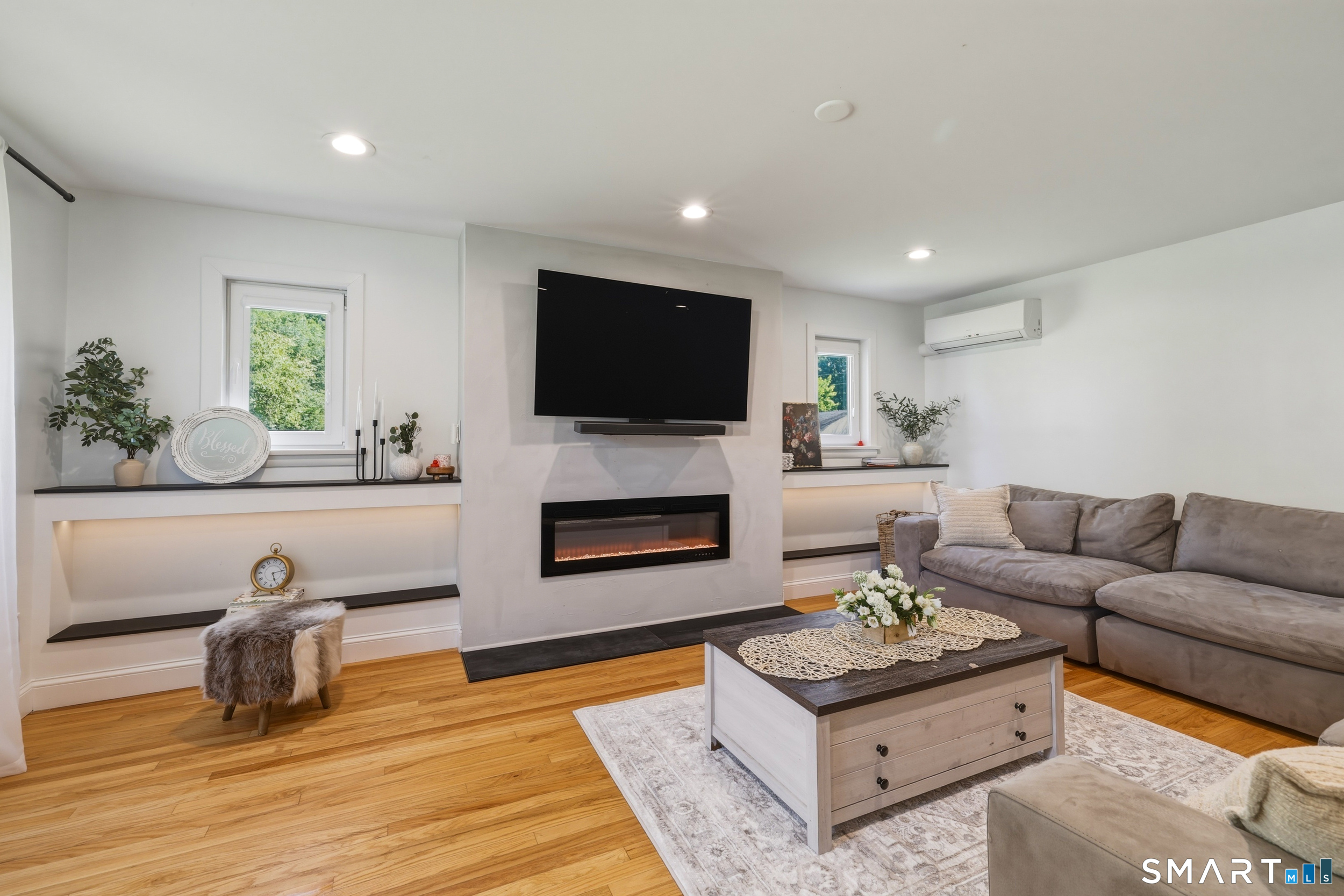 37 Cawley Street Bristol CT 06010
