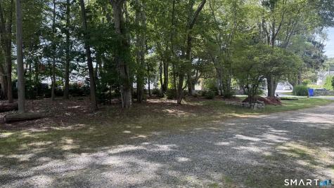 186 Great Neck Road Waterford CT 06385