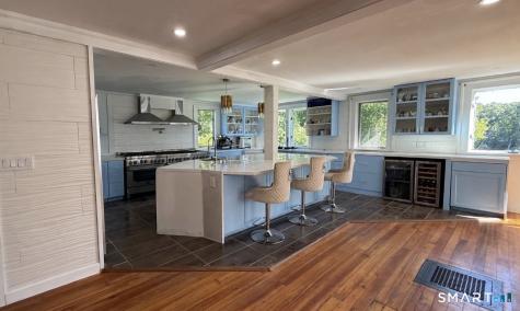 186 Great Neck Road Waterford CT 06385