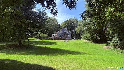 186 Great Neck Road Waterford CT 06385