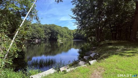 186 Great Neck Road Waterford CT 06385
