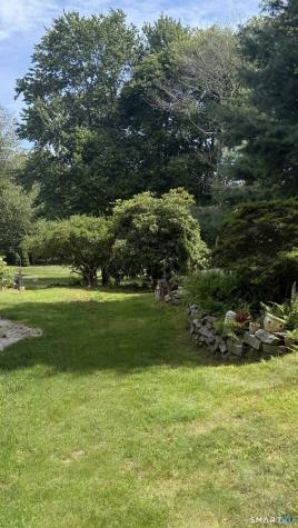 186 Great Neck Road Waterford CT 06385