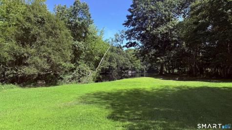 186 Great Neck Road Waterford CT 06385
