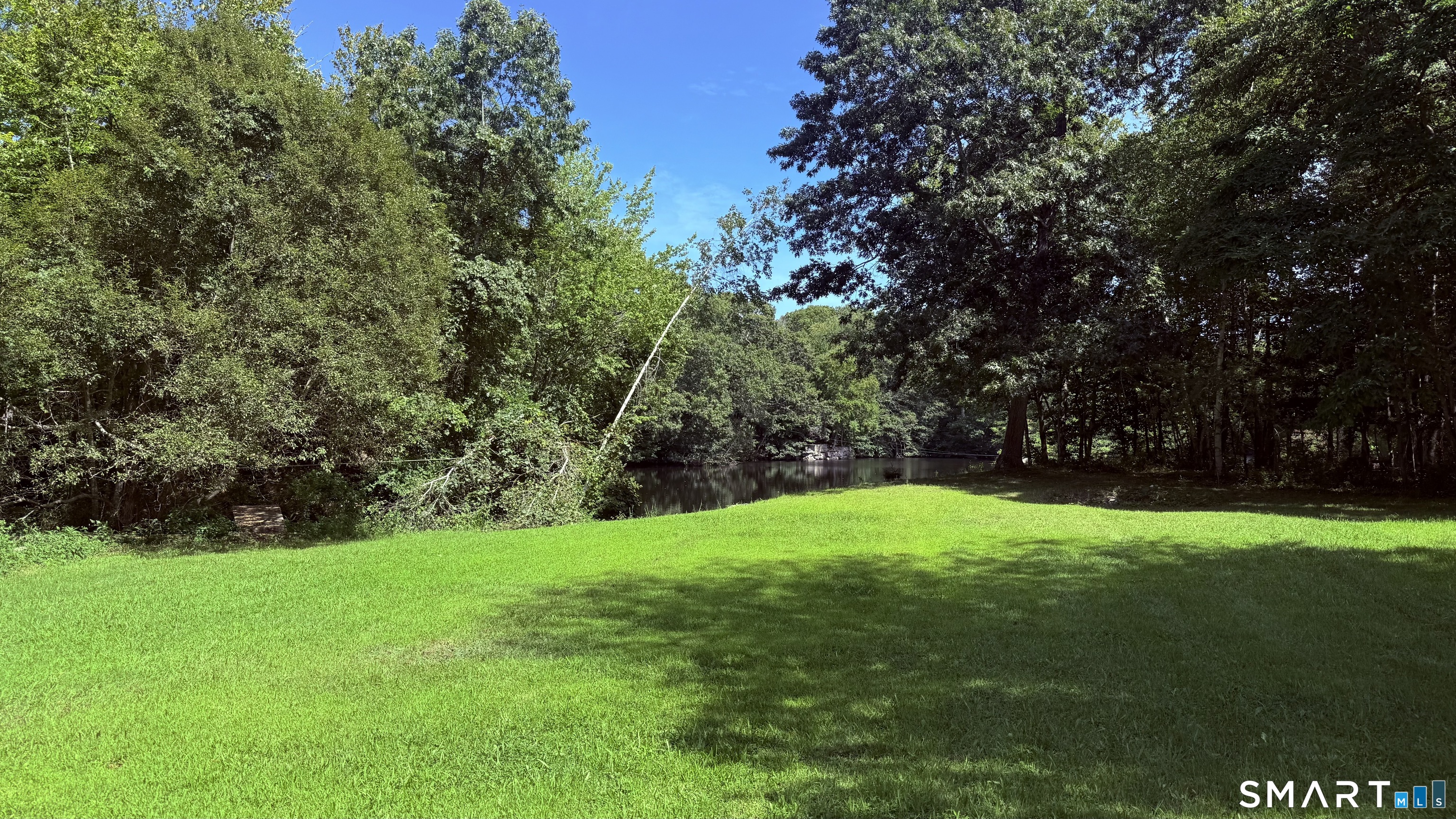 186 Great Neck Road Waterford CT 06385