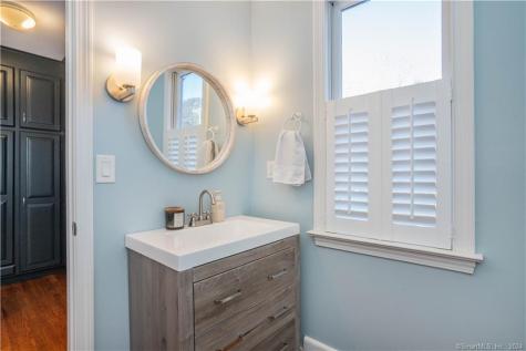 1817 Main Street Glastonbury CT 06033