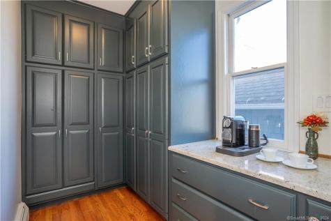 1817 Main Street Glastonbury CT 06033