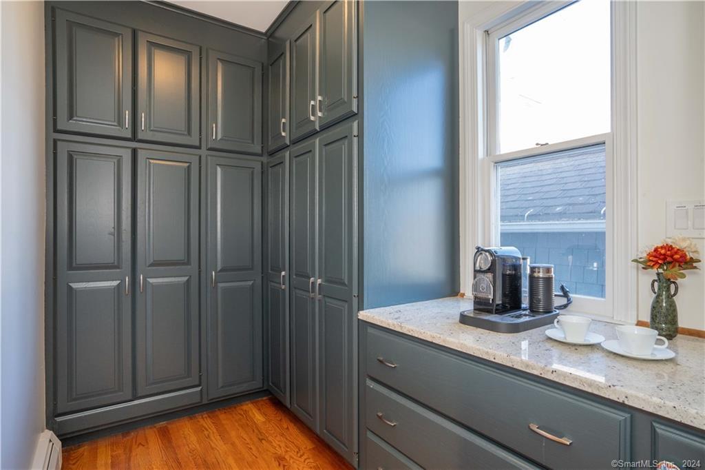 1817 Main Street Glastonbury CT 06033