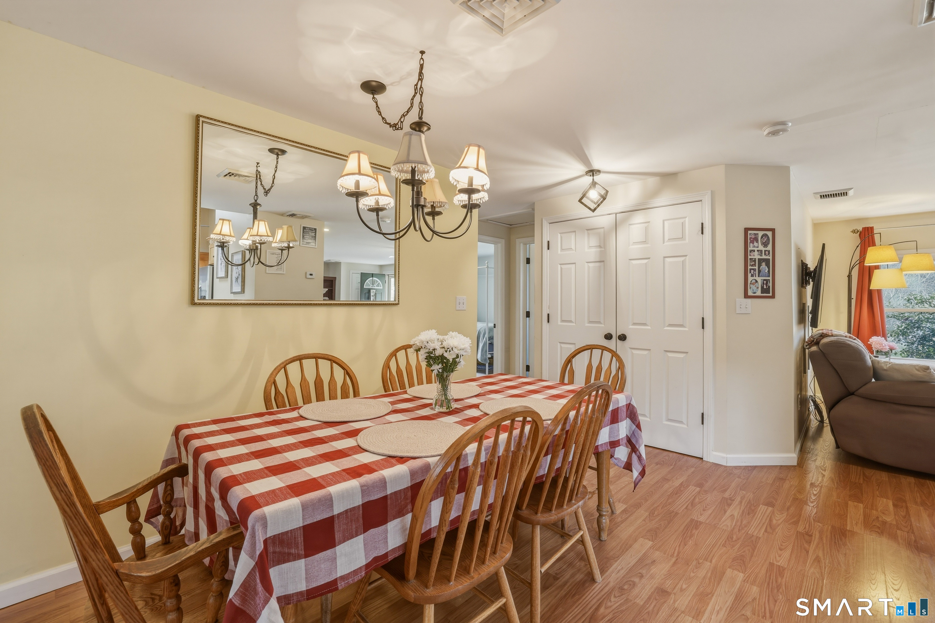 8 Grimes Brook Place Simsbury CT 06070