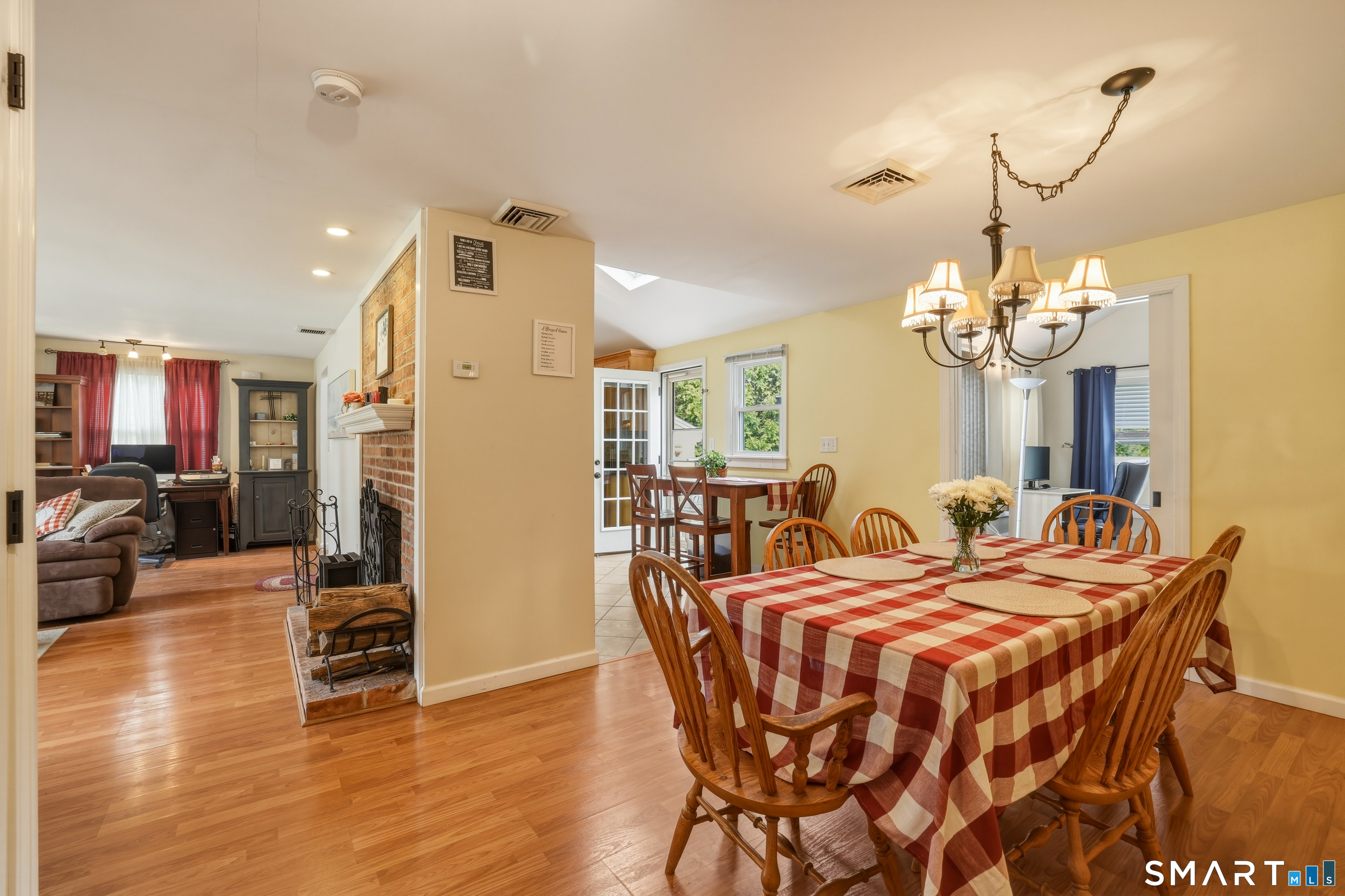 8 Grimes Brook Place Simsbury CT 06070