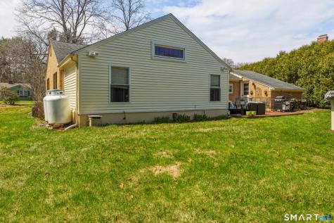 8 Grimes Brook Place Simsbury CT 06070