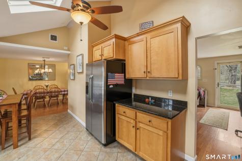 8 Grimes Brook Place Simsbury CT 06070
