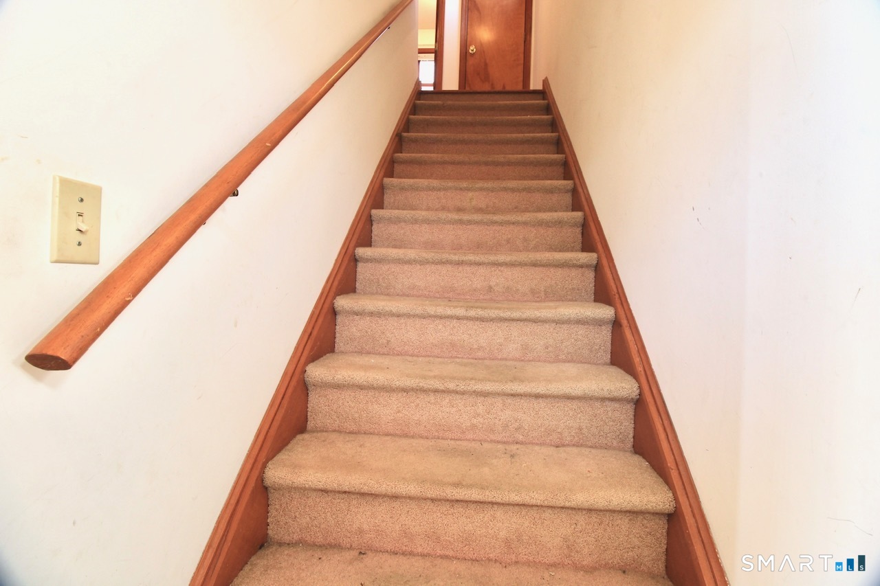 6 North Lane Wallingford CT 06492