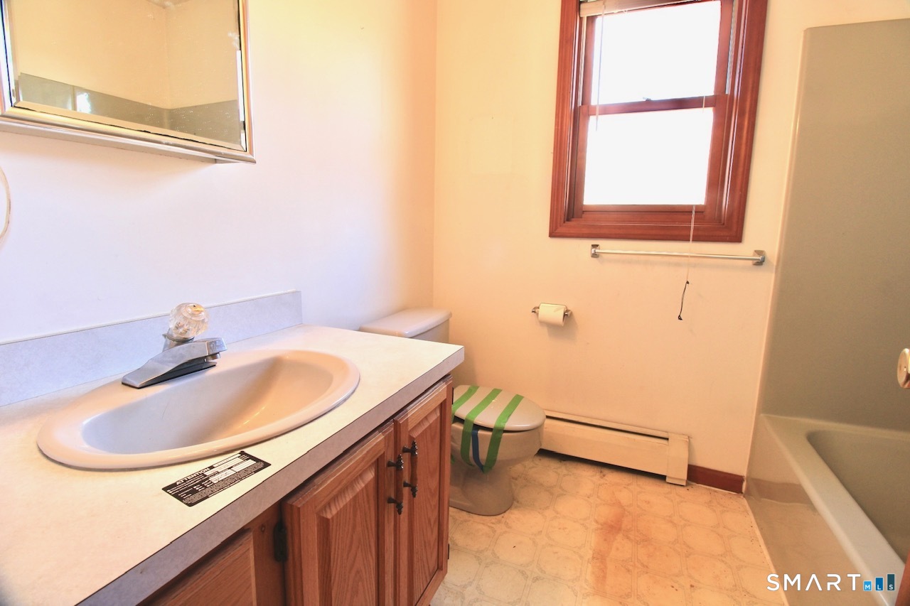 6 North Lane Wallingford CT 06492