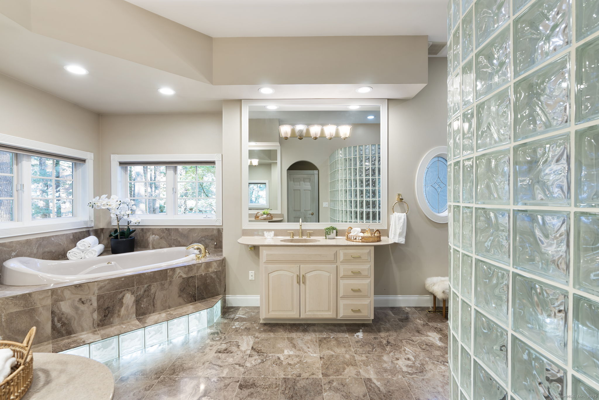 13 Chatsworth Place Farmington CT 06032