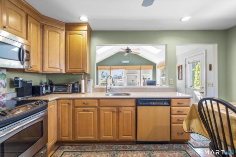 18 Second Avenue Branford CT 06405