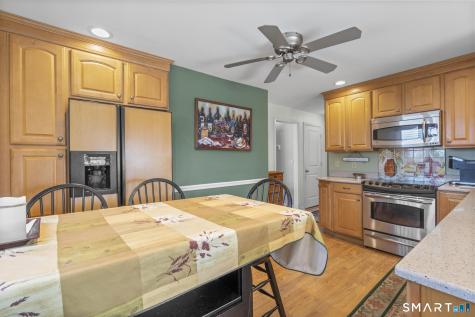 18 Second Avenue Branford CT 06405