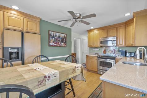 18 Second Avenue Branford CT 06405