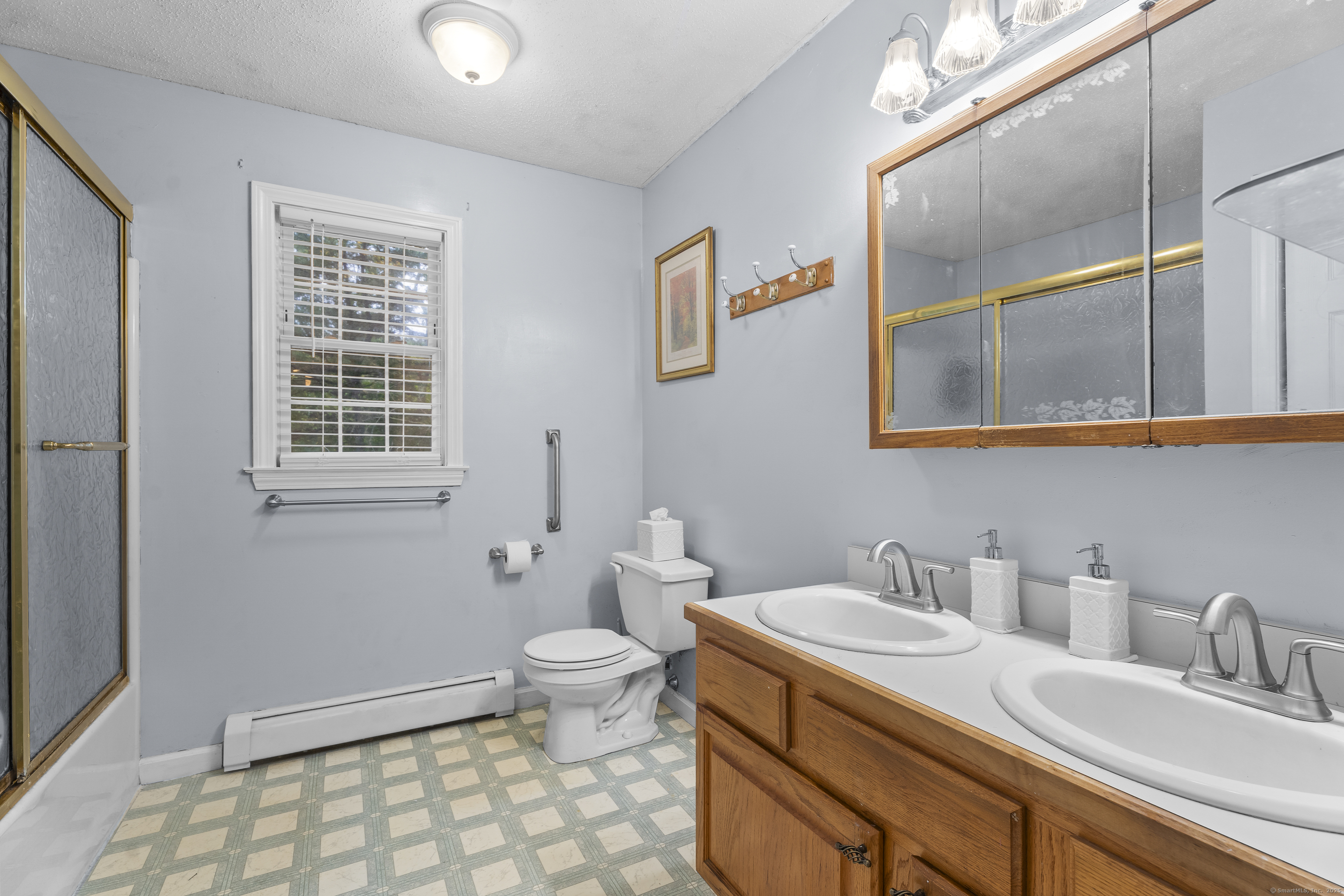 19 Esther Lane Colchester CT 06415