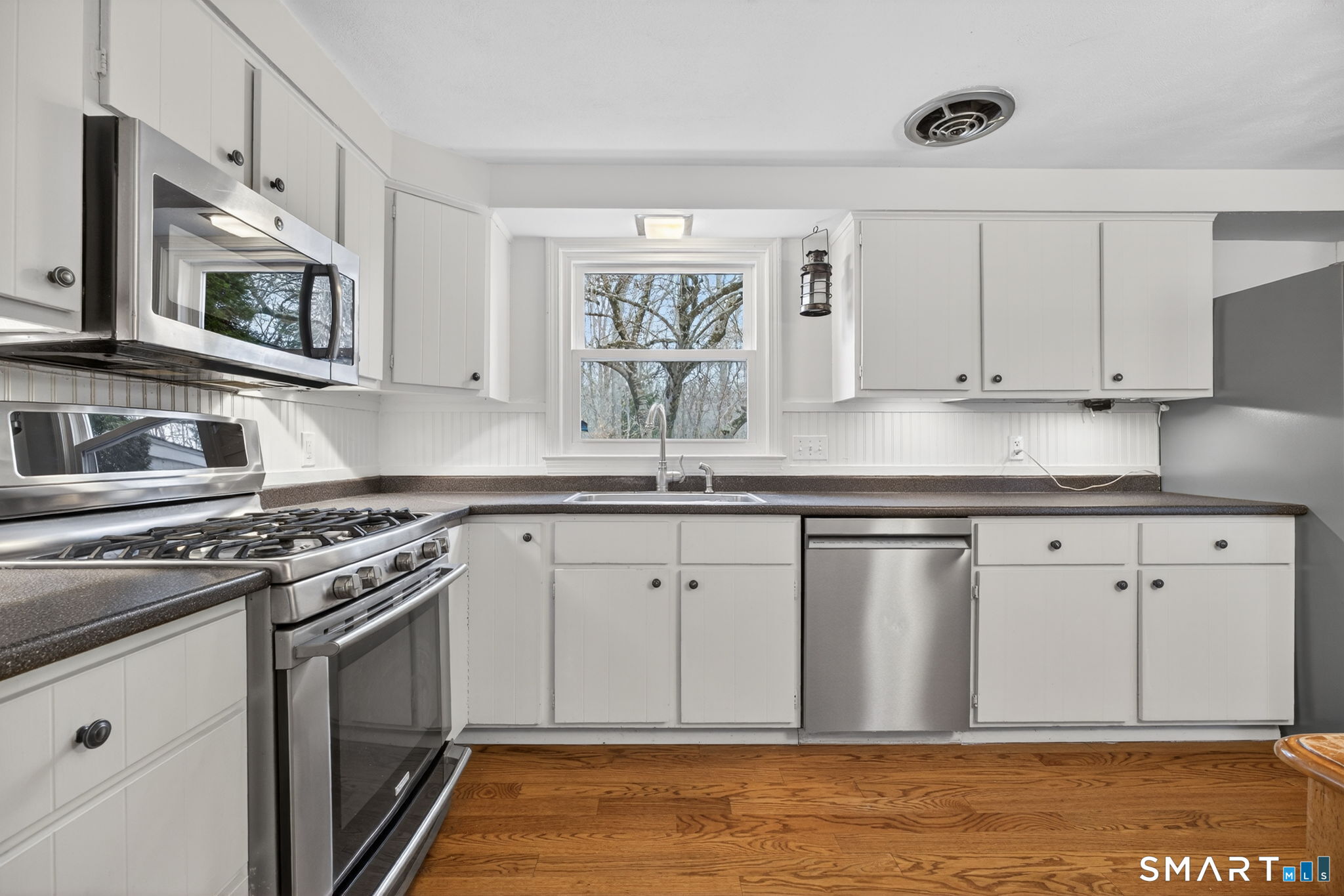 185 Ingham Hill Road Old Saybrook CT 06475