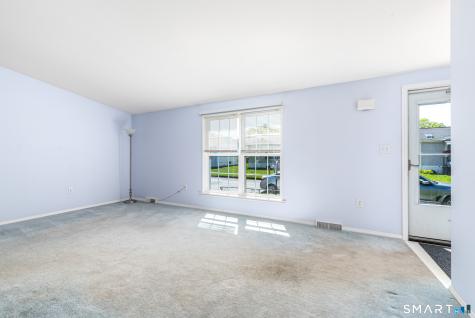 17 Laurel Circle East Windsor CT 06088