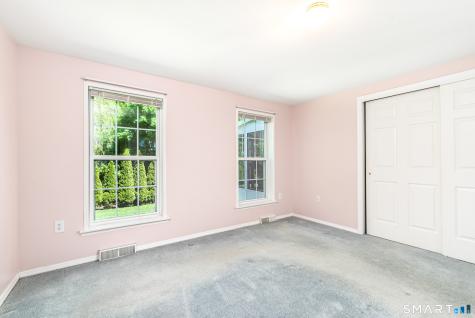 17 Laurel Circle East Windsor CT 06088