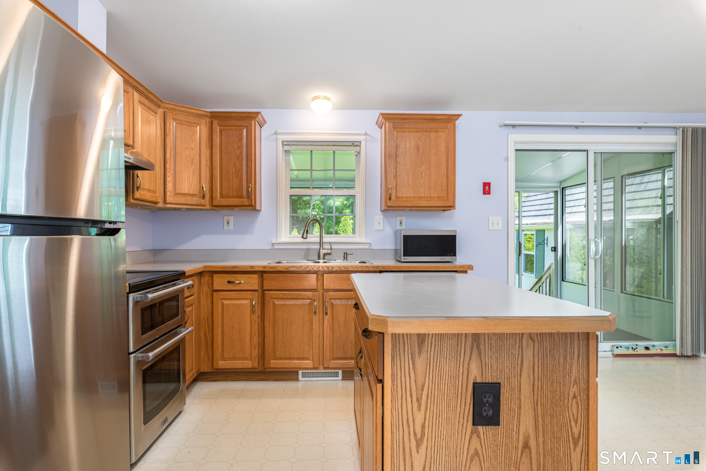 17 Laurel Circle East Windsor CT 06088