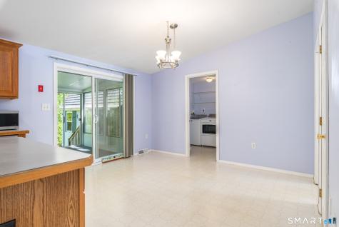 17 Laurel Circle East Windsor CT 06088
