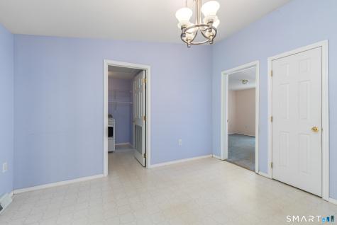 17 Laurel Circle East Windsor CT 06088