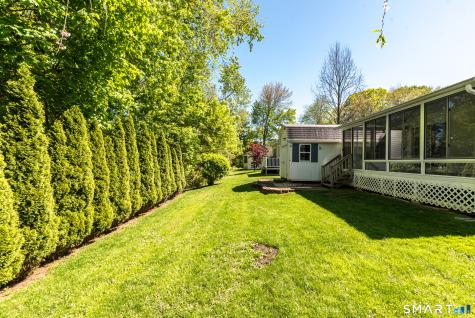 17 Laurel Circle East Windsor CT 06088