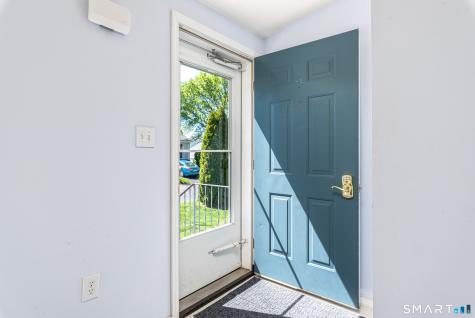 17 Laurel Circle East Windsor CT 06088
