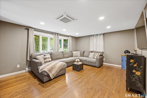 14 Glen Hollow Drive Farmington CT 06085